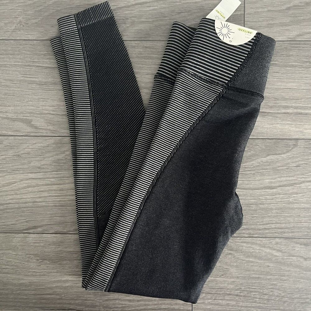 NWT‎ Aerie Offline 7/8 Legging High Rise Ribbed Black Gray Size XS